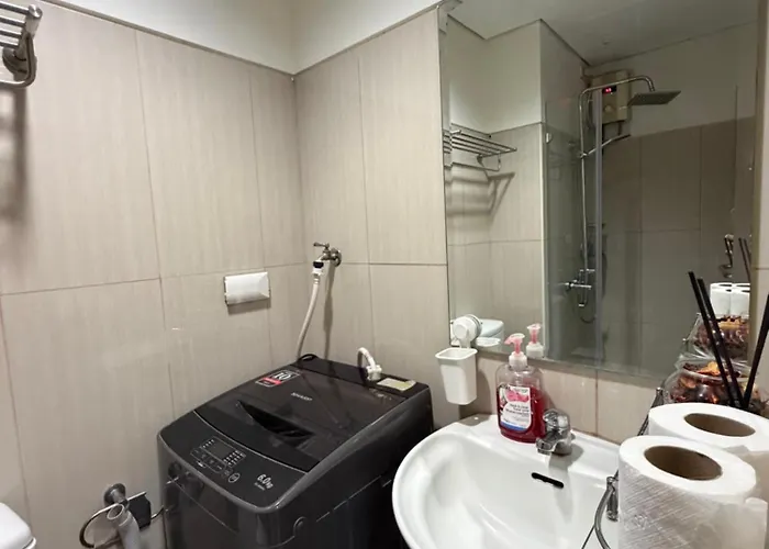 Shell Residences By J&w Manila